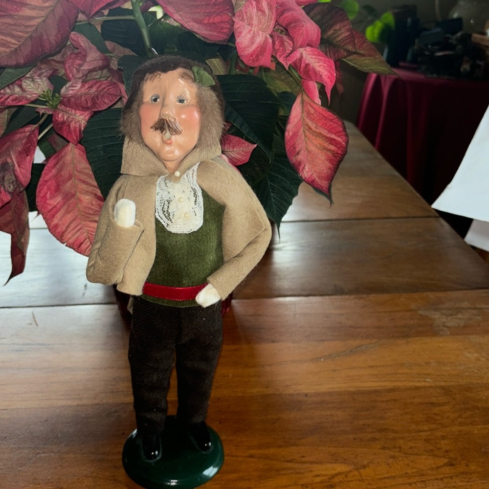 1997 Byers Choice Ltd. marked The Carolers 12” male figure in Victorian attire